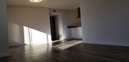 1707 Monarch Ln in Davis, CA - Building Photo - Building Photo