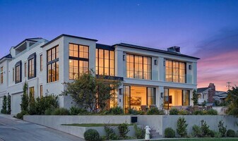 2820 Bayview Dr in Newport Beach, CA - Building Photo