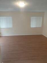 452 W 19th St in Los Angeles, CA - Building Photo - Building Photo