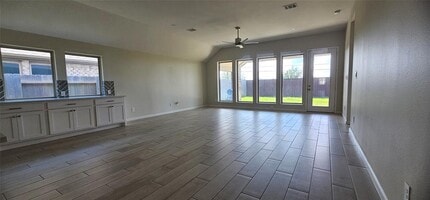 5614 Vintage Oaks Ln in Manvel, TX - Building Photo - Building Photo