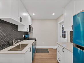 51 Stirton St in Hamilton, ON - Building Photo - Building Photo