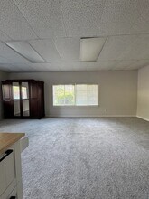 16724 20th Ave W in Lynnwood, WA - Foto de edificio - Building Photo