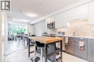 63 Arthur St S in Guelph, ON - Building Photo - Building Photo