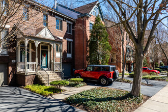 Village of Shadyside in Pittsburgh, PA - Building Photo - Building Photo