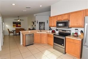 10351 Whispering Palms Dr in Ft. Myers, FL - Building Photo - Building Photo