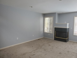 5375 Pine Needle Dr in Grand Blanc, MI - Foto de edificio - Building Photo