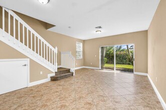 3734 NE 4th Ter in Pompano Beach, FL - Building Photo - Building Photo