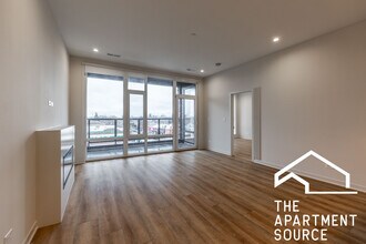 3207 N Narragansett Ave in Chicago, IL - Building Photo - Building Photo