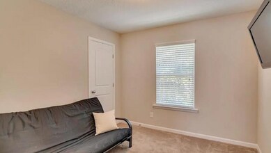 1283 Windrow Dr in Hinesville, GA - Building Photo - Building Photo