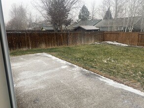 3244 SW Metolius Pl in Redmond, OR - Building Photo - Building Photo