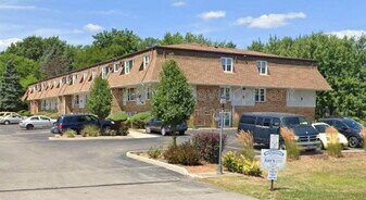 316 N Warwick Ave in Westmont, IL - Building Photo