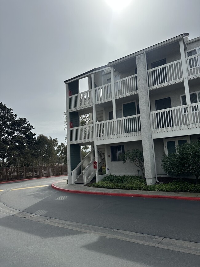 201 S Ventura Rd in Port Hueneme, CA - Building Photo - Building Photo