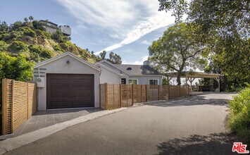 2370 San Marco Dr in Los Angeles, CA - Building Photo - Building Photo