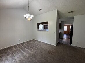 1329 Forest Lake Dr in Hinesville, GA - Building Photo - Building Photo