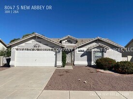 8047 S New Abbey Dr in Tucson, AZ - Building Photo