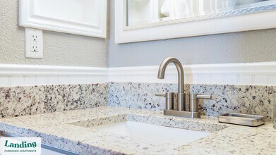 6000 Randolph Blvd in San Antonio, TX - Building Photo - Building Photo