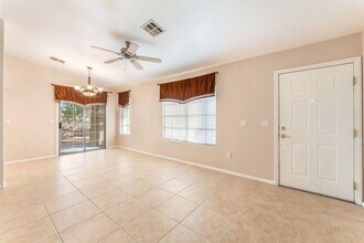 7280 Sheared Cliff Ln in Las Vegas, NV - Building Photo - Building Photo