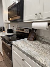 2606 Middle Ave in Norfolk, VA - Building Photo - Building Photo