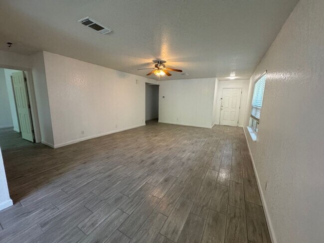 1107 Ranger Peak in San Antonio, TX - Building Photo - Building Photo