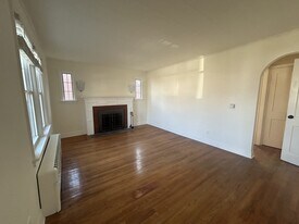 25 Putnam Ave in Pittsfield, MA - Building Photo