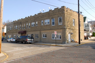 36 Jersey St in East Rutherford, NJ - Building Photo - Building Photo