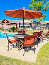 Oaks of Wimbledon in Spring, TX - Building Photo - Building Photo