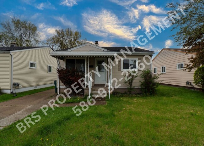 property at 1712 E Goulson Ave