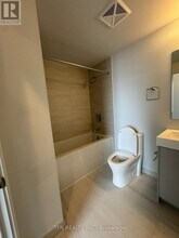 2920 Hwy 7 in Vaughan, ON - Building Photo - Building Photo