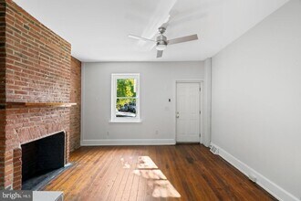 937 N American St in Philadelphia, PA - Building Photo - Building Photo