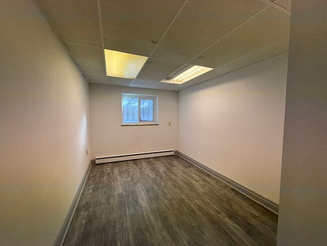 2-1088 Fennell Avenue East Hamilton Ontario L8T 1R8 in Hamilton, ON - Building Photo - Building Photo