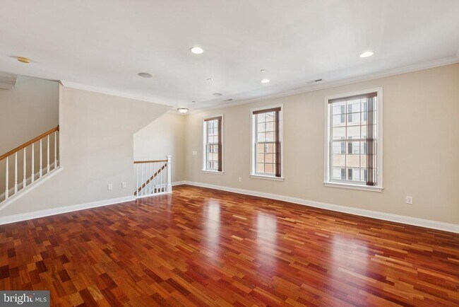 105 Captains Way in Philadelphia, PA - Building Photo - Building Photo