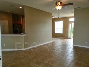 243 Wildflower Rd in Davenport, FL - Building Photo - Building Photo