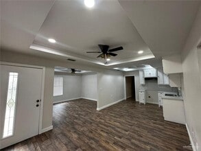 126 E Wells St in Edinburg, TX - Building Photo - Building Photo