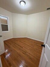 826 S 15th St, Unit 1 in Newark, NJ - Building Photo - Building Photo