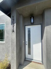 1731 E 68th St in Los Angeles, CA - Building Photo - Building Photo