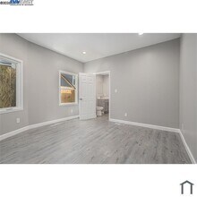 191 W MacArthur Blvd in Oakland, CA - Building Photo - Building Photo