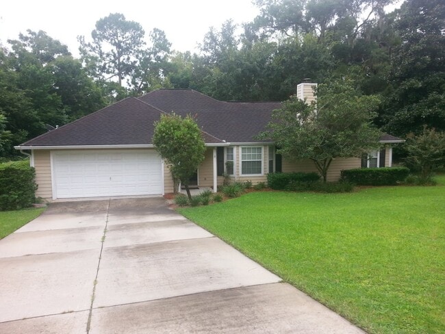 property at 1102 SE 10th St
