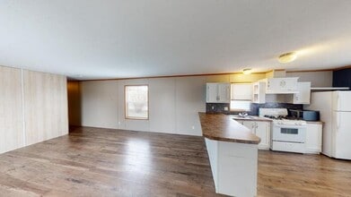 124 Delta Ave in Bismarck, ND - Building Photo - Building Photo