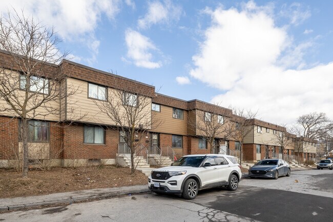 2-24 Jean-Dallaire St in Gatineau, QC - Building Photo - Building Photo