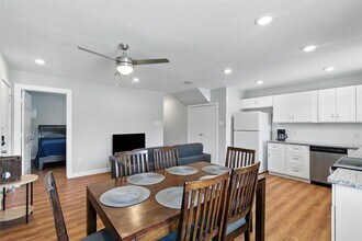 4112 Majestic St in Houston, TX - Building Photo - Building Photo