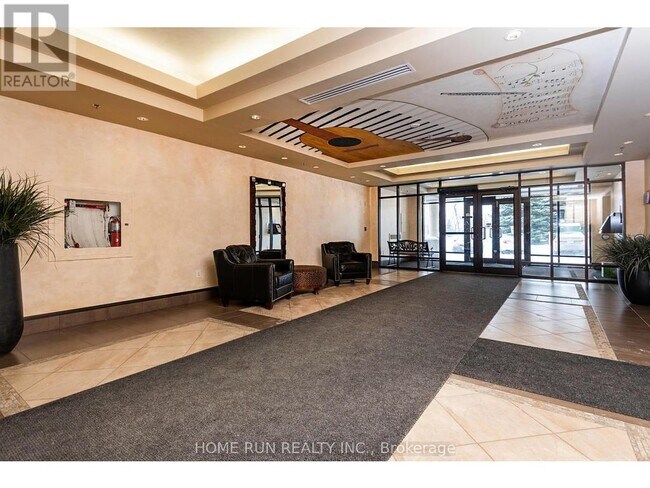 314 Central Park Dr in Ottawa, ON - Building Photo - Building Photo