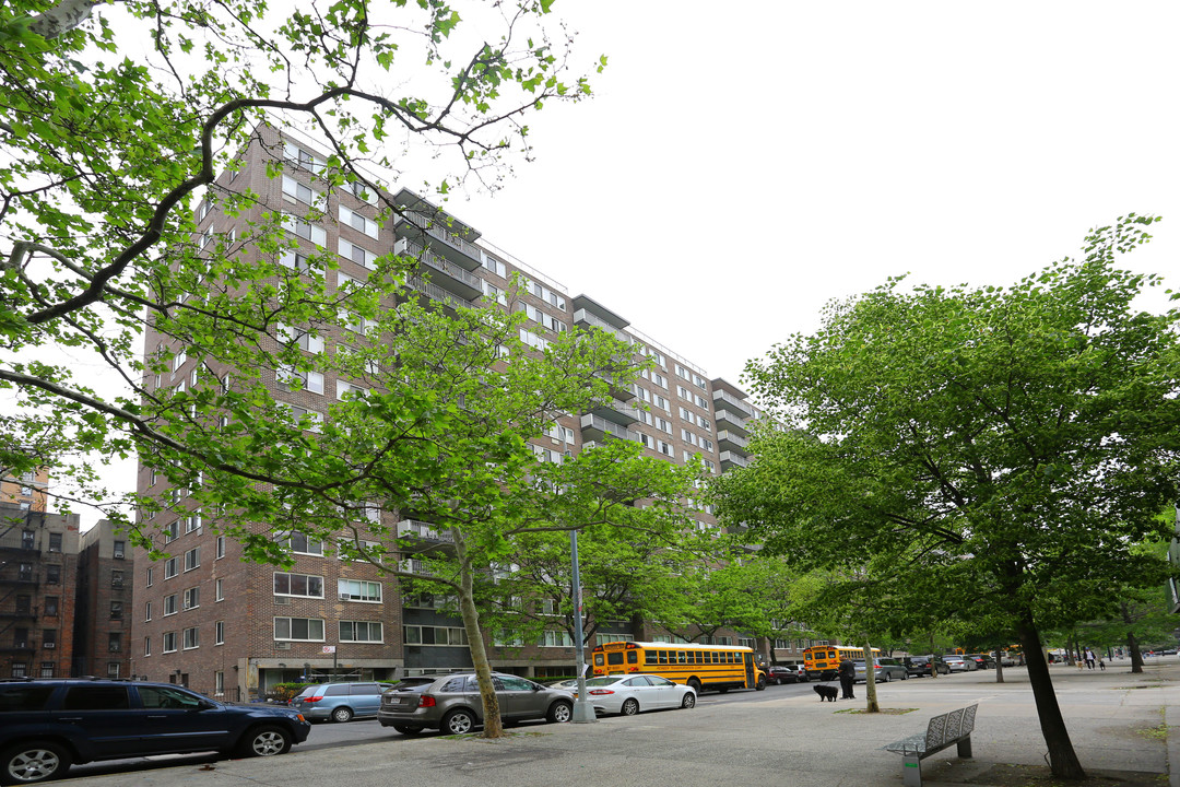 120 West 97th  Street in New York, NY - Foto de edificio