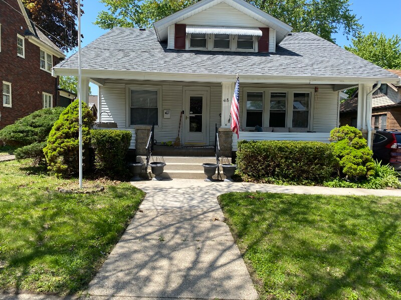 418 Paris Ave in Rockford, IL - Building Photo