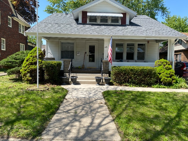 property at 418 Paris Ave