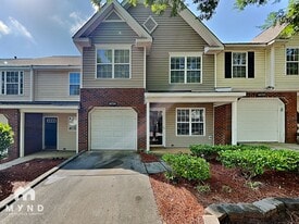 16724 Timber Crossing Rd in Charlotte, NC - Building Photo