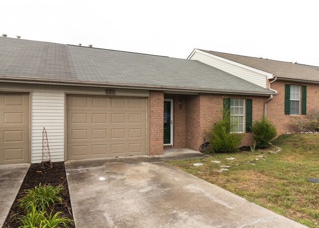 property at 385 Hawthorne Oaks Way
