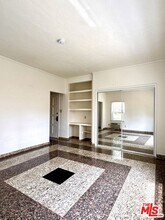 121 N Swall Dr in Beverly Hills, CA - Building Photo - Building Photo