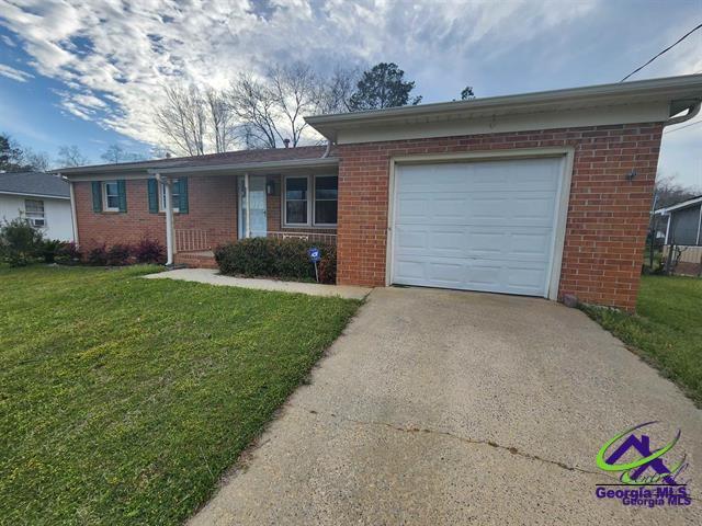 114 Windsor Dr in Warner Robins, GA - Building Photo
