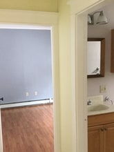 154 Blanchard St, Unit SecondFloor in Berlin, NH - Building Photo - Building Photo