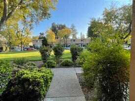 1575 Drake Dr in Davis, CA - Building Photo